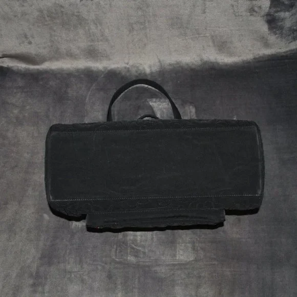 Vera Bradley Ultimate Baby Black Quilted Diaper Bag w/ Changing Pad - Picture 12 of 14